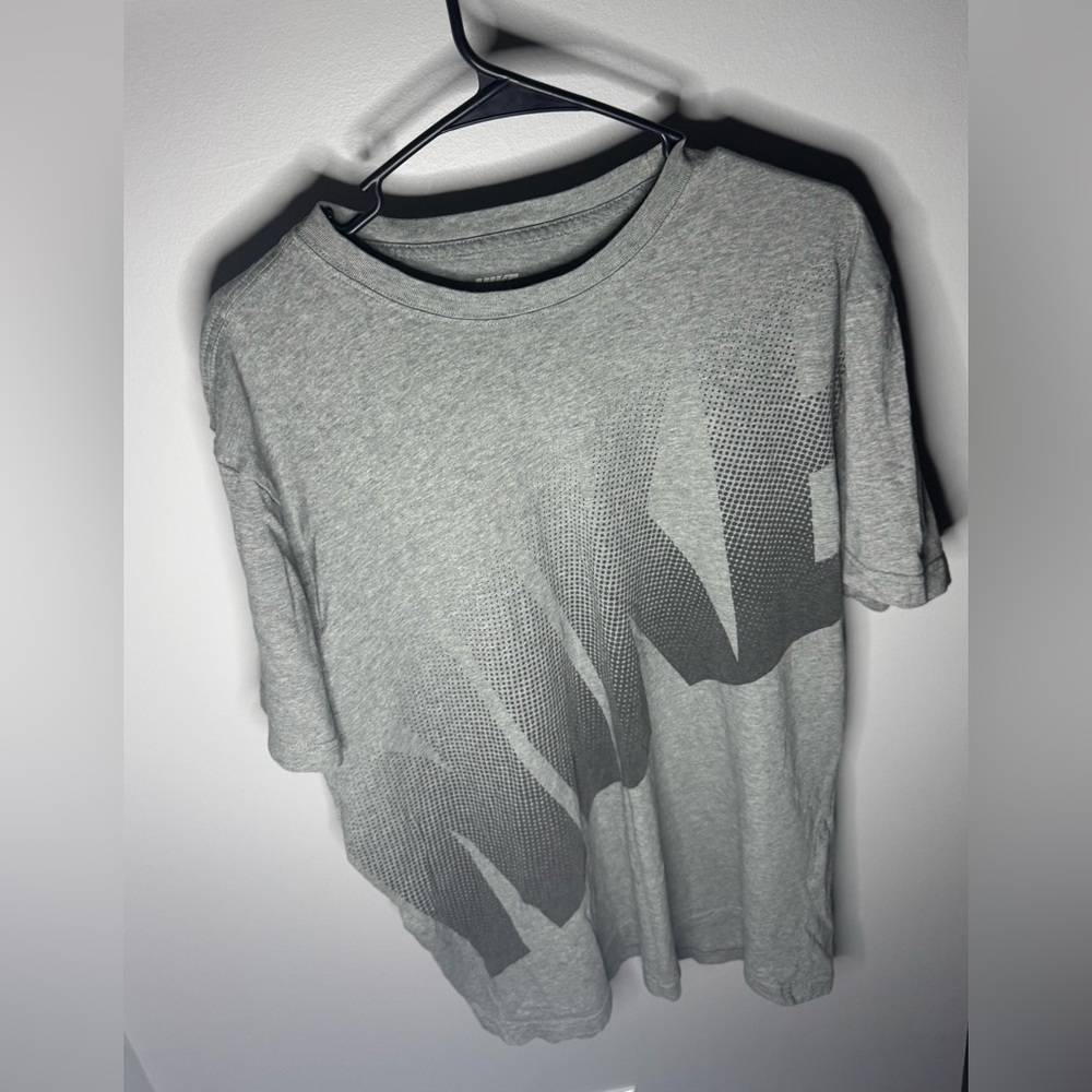 Nike Gray Short Sleeve Women's Tee